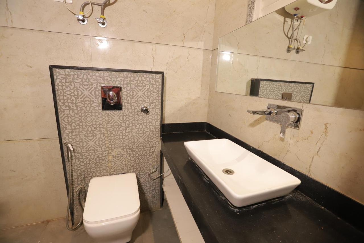 Nh Skye Suites New Delhi Exteriör bild