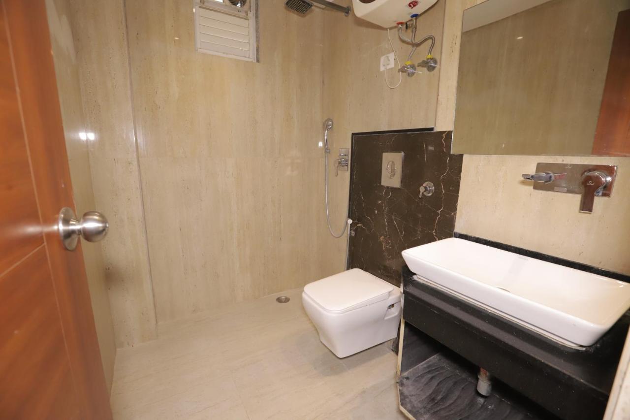 Nh Skye Suites New Delhi Exteriör bild